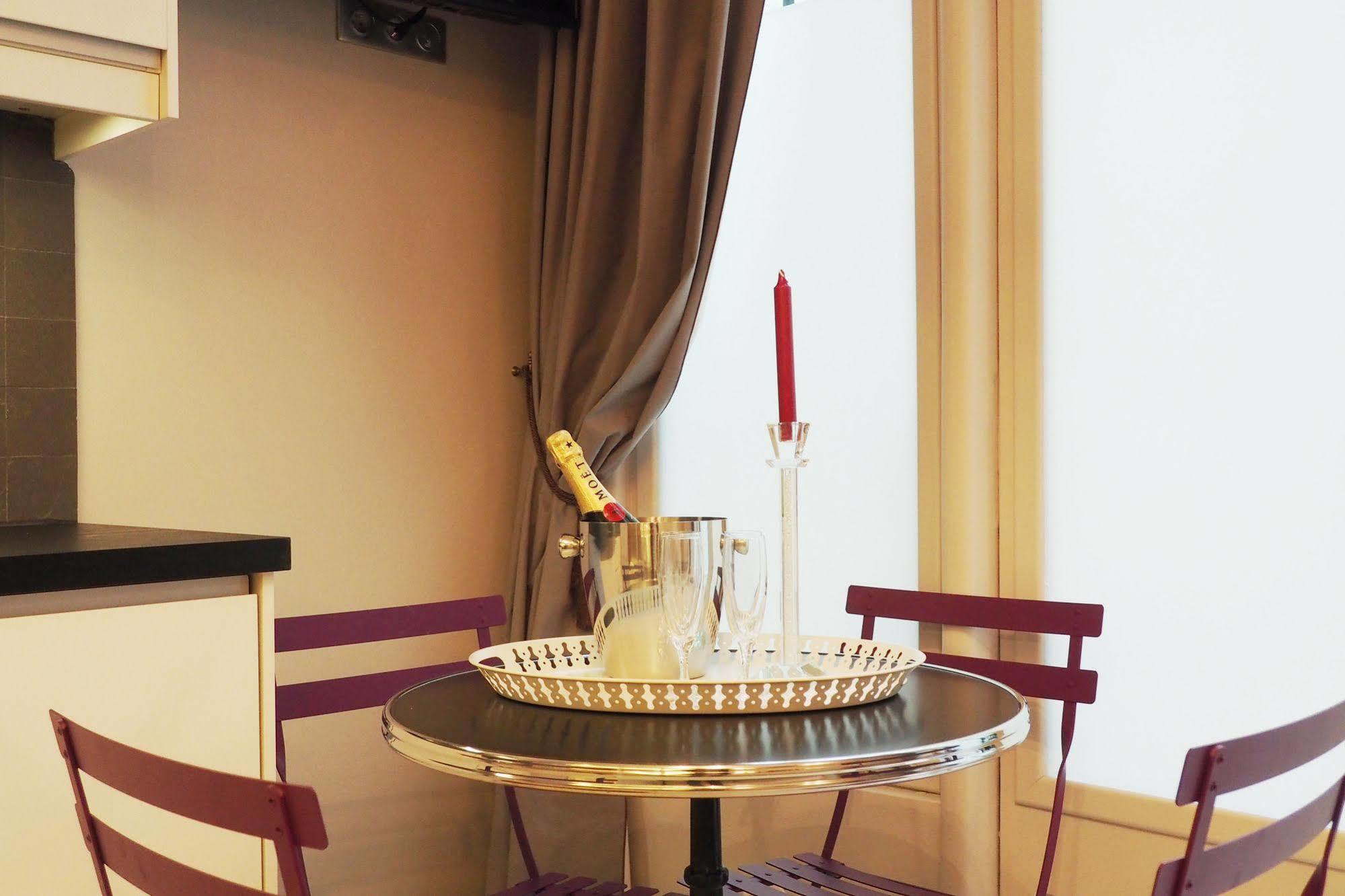 Palais Royal Chicsuites Париж Экстерьер фото