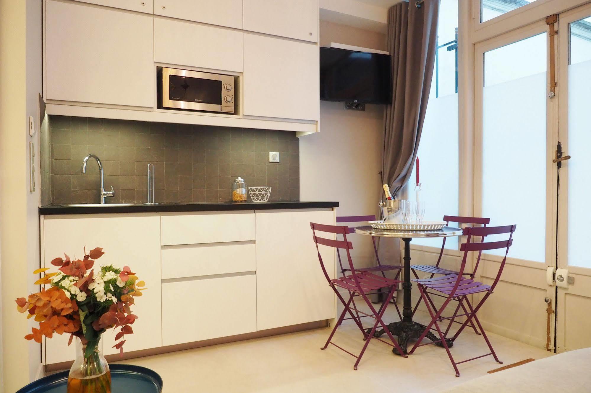 Palais Royal Chicsuites Париж Экстерьер фото